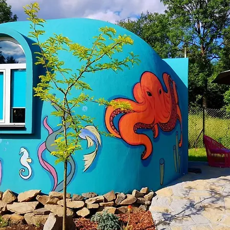 W Rabce - Bajkowa Osada Lodge *